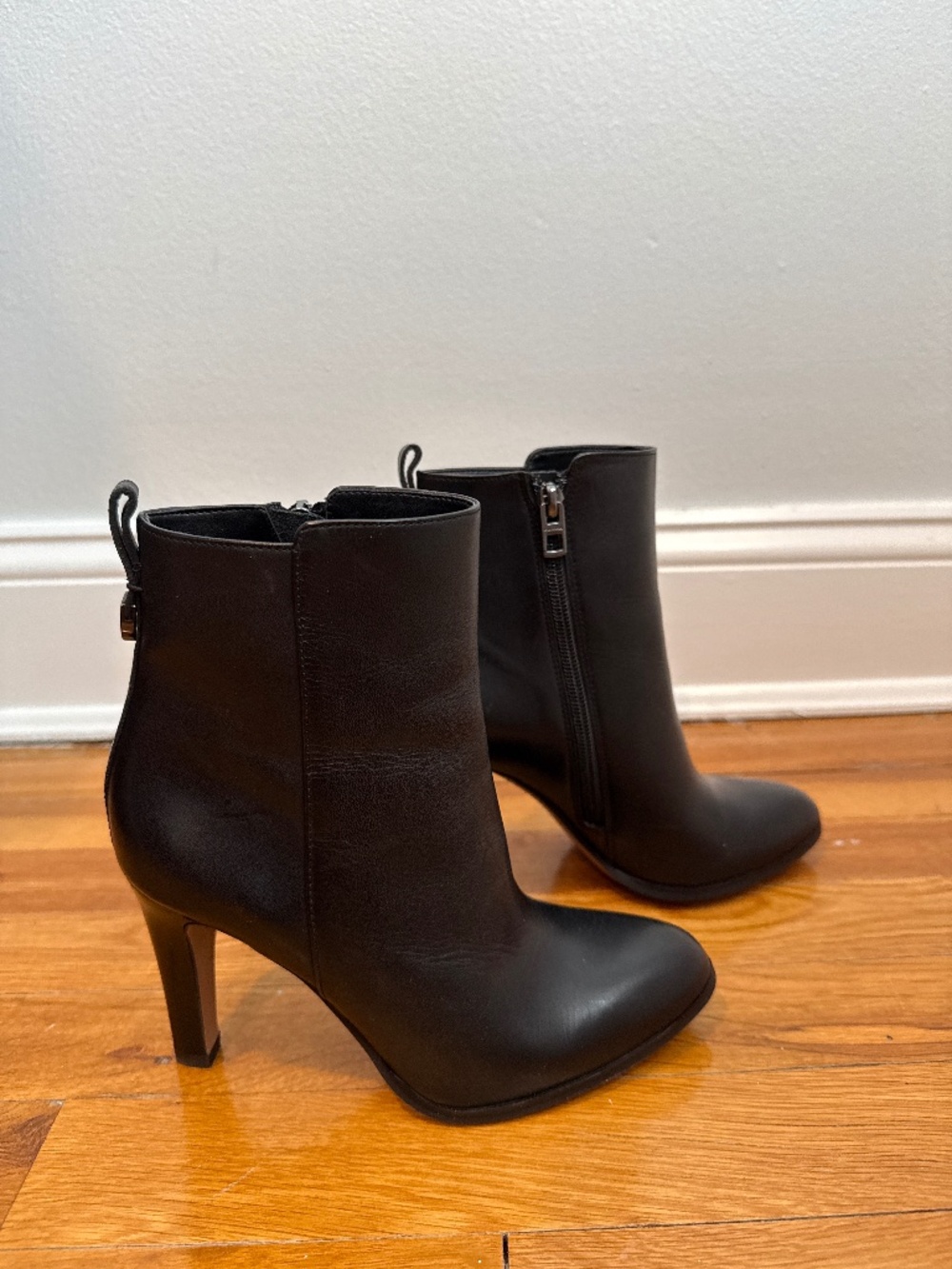 Boots - Picture 3 of 3
